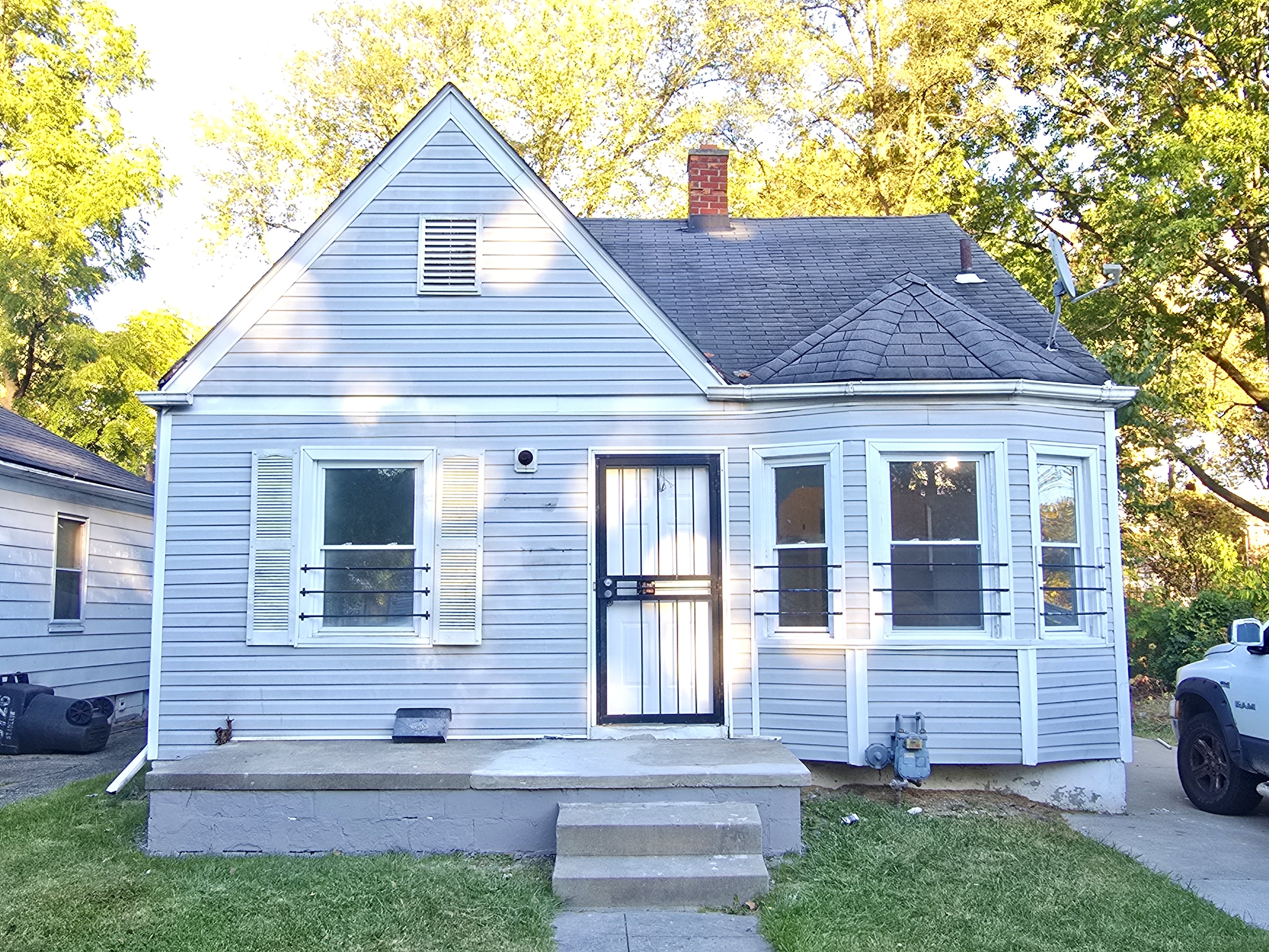 Property thumbnail image